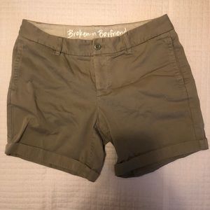 J.Crew broken in boyfriend shorts